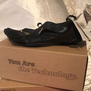 Vibram fivefingera shoes